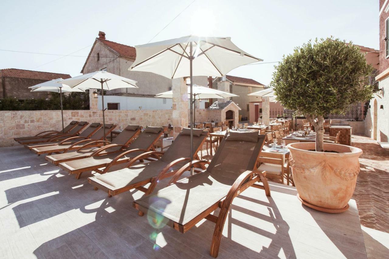 Bed&Breakfast Murterski Dvori Esterno foto